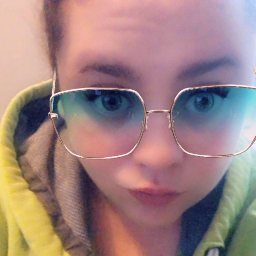 Meet your Posher, Jocelyn